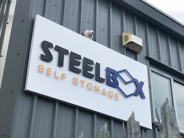 Stand out with a professional business sign